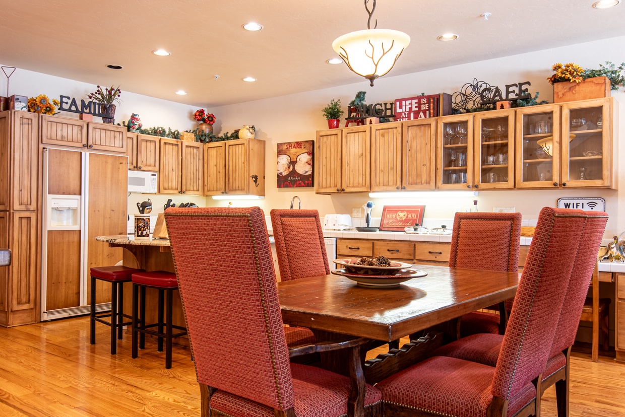Kitchen/Dining