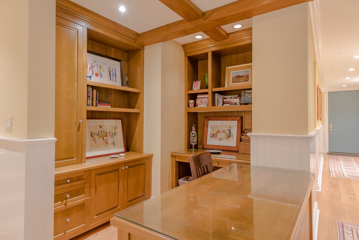 Desk