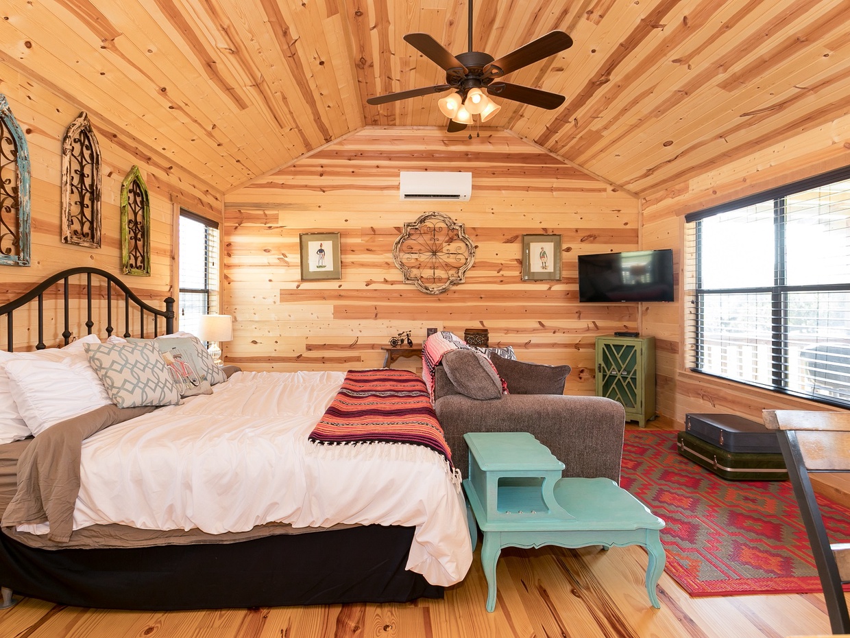 Cute and colorful accents