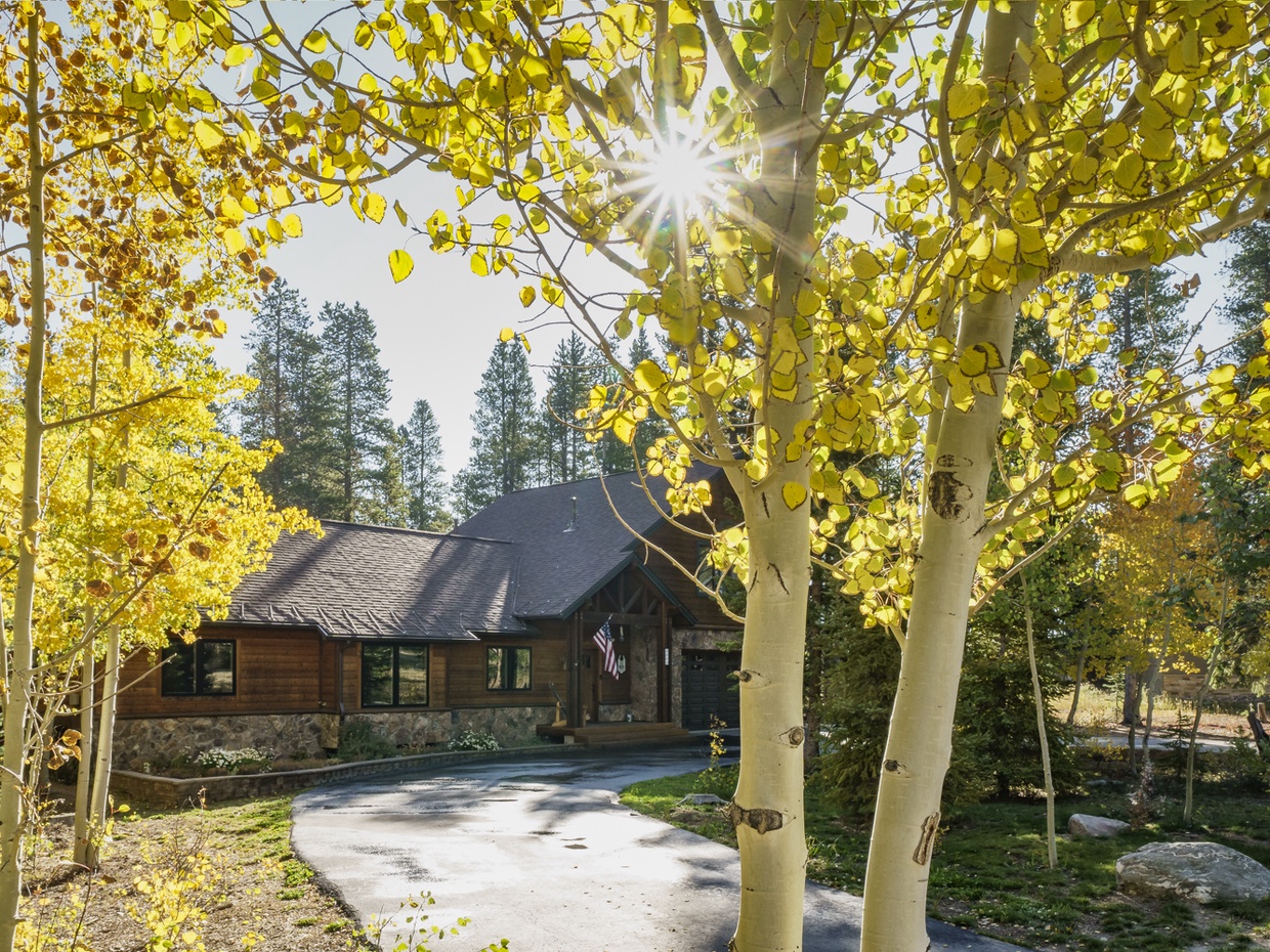 Breckenridge fall morning with the Aspens glowing