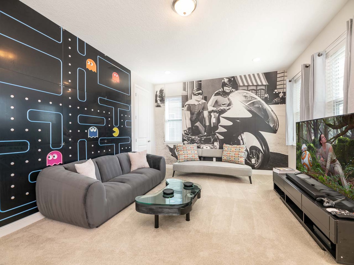 [amenities:loft-area:2] Loft Area