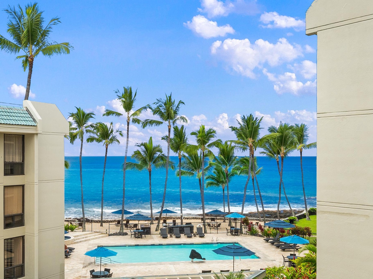Nice view of the ocean and pool from your private lanai
