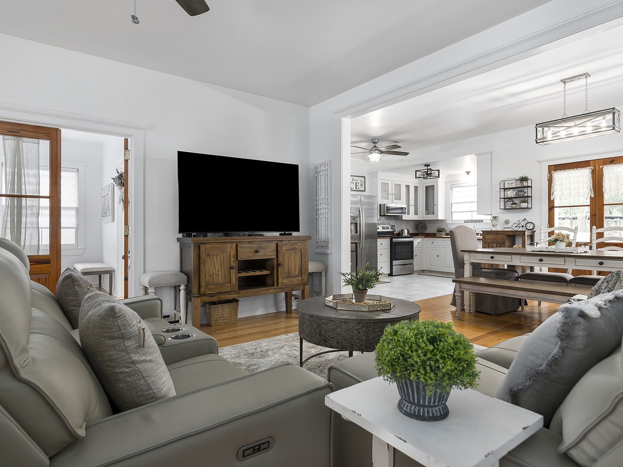 View Hackberry Haus A Fredericksburg Vacation Rental