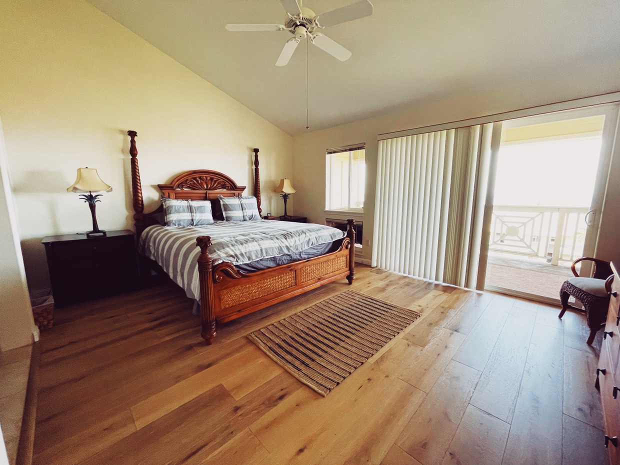 Master bedroom with Private Lanai