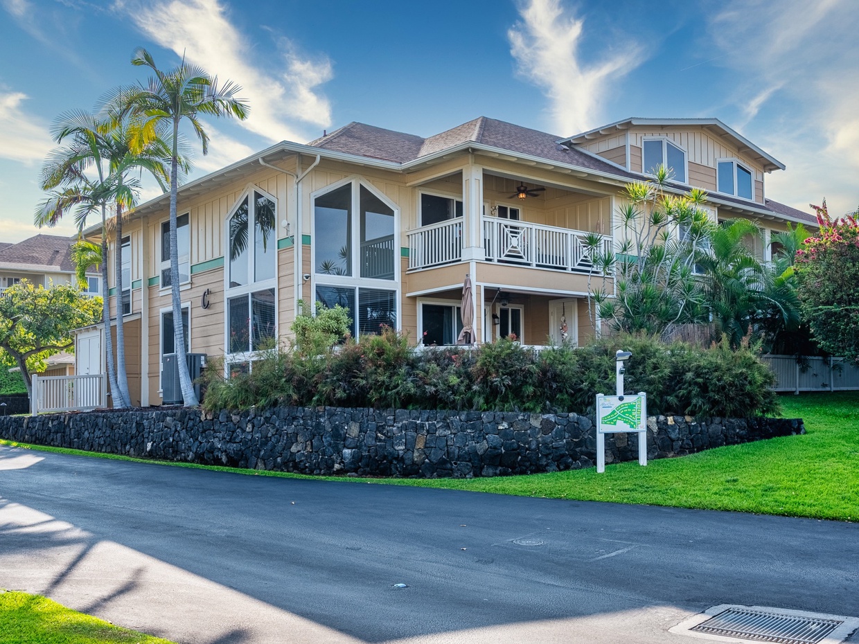 Alii Cove in Historic Kailua Kona