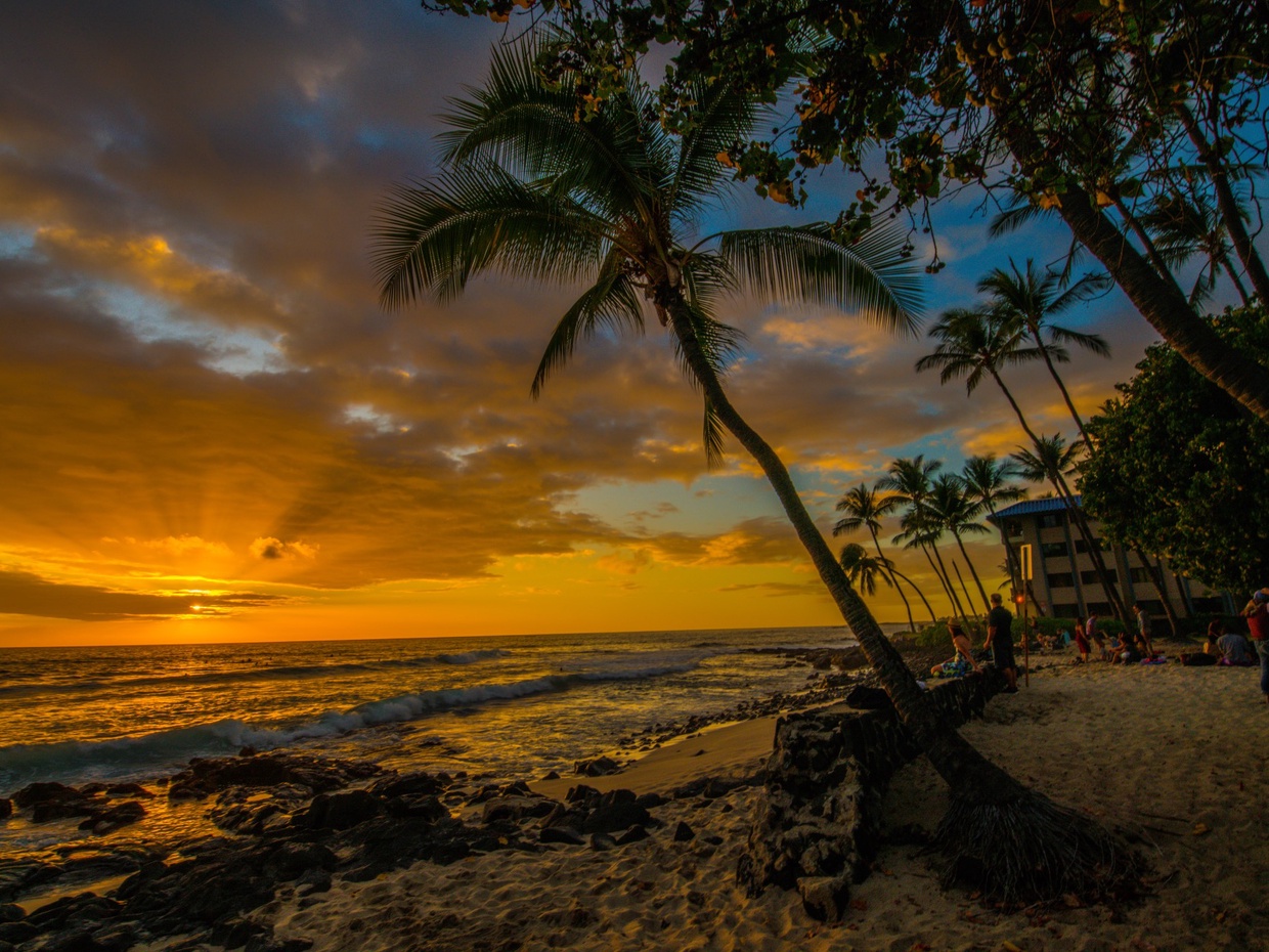 Sunset at Honl's Beach