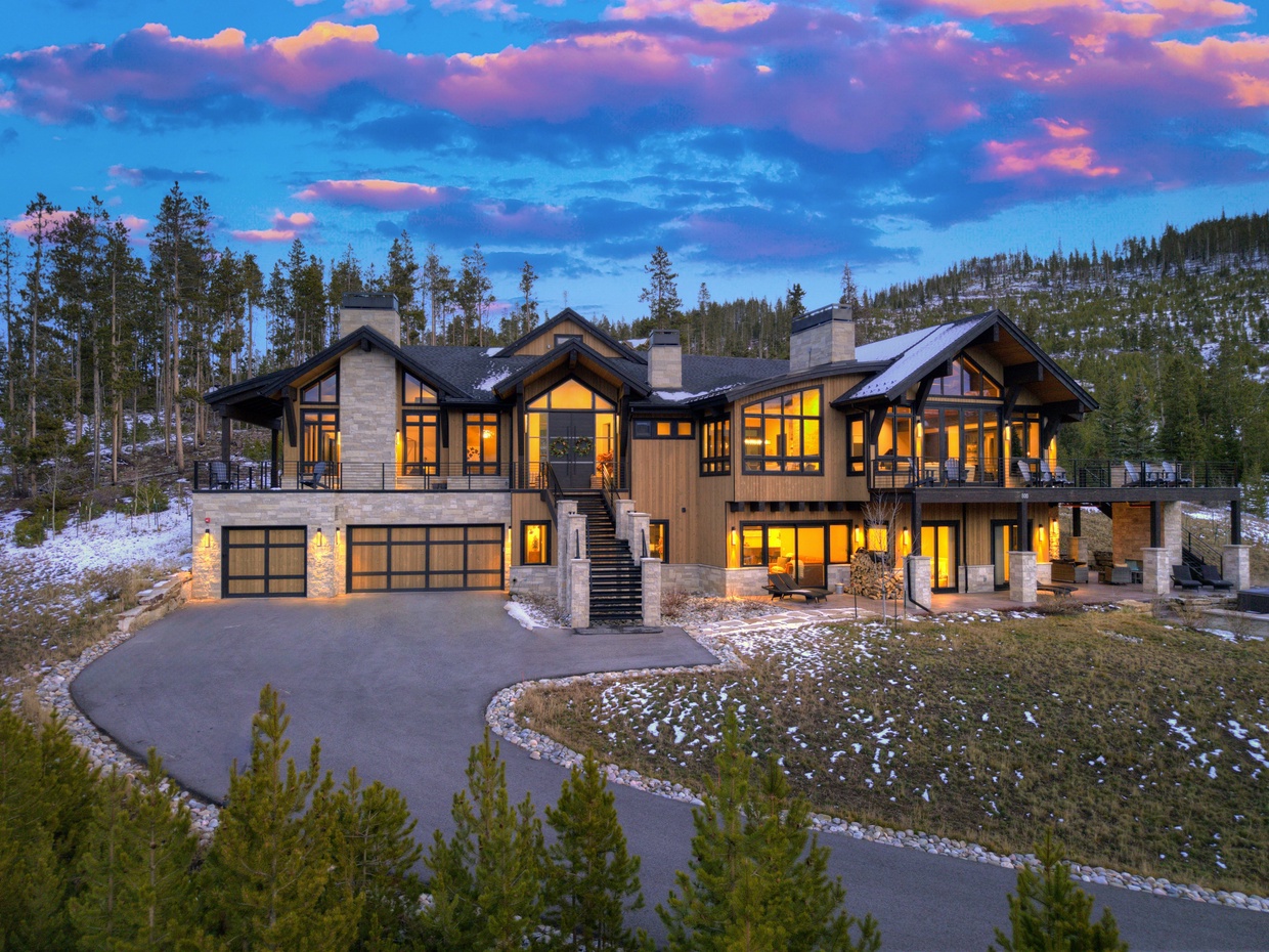 NEW Crowne Summit Luxury Estate