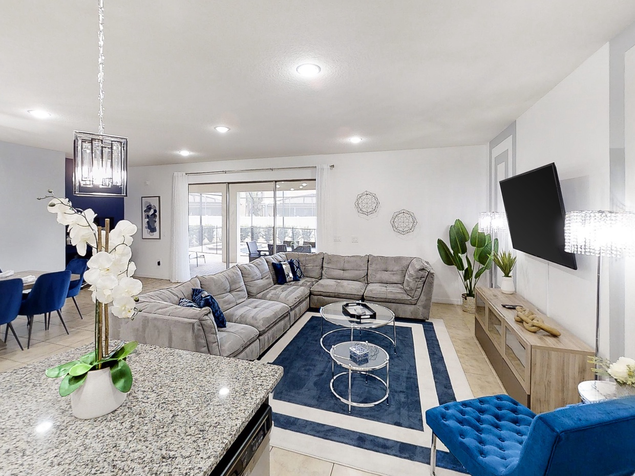 1st floor living room