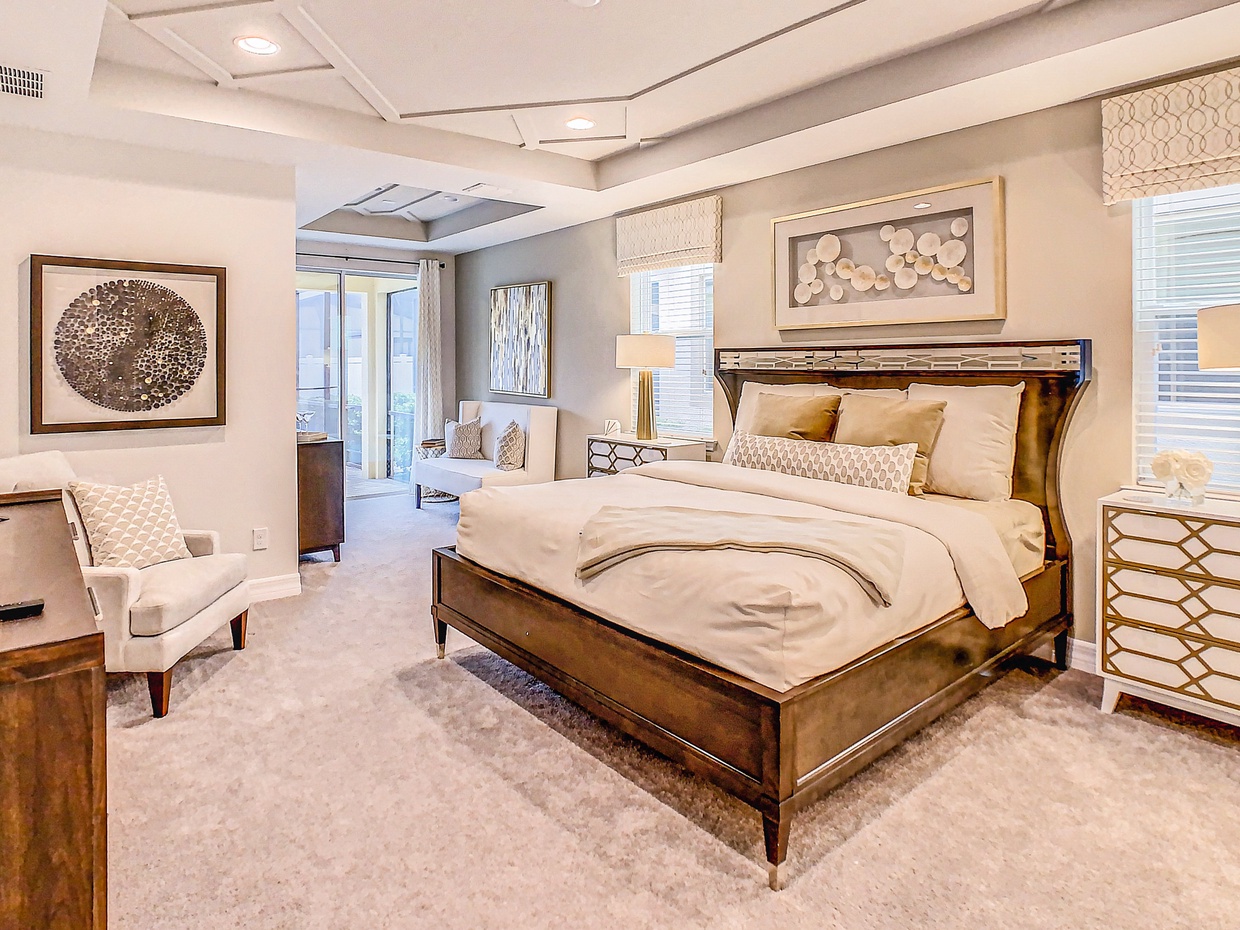 Bedroom #2 - King 1st floor Master Suite with sitting area, 2 closets, TV & private ensuite