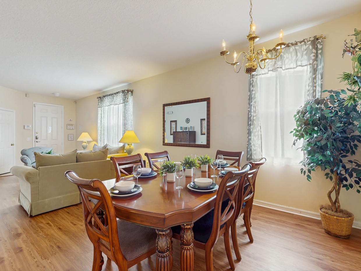 Formal dining area with seating for 6