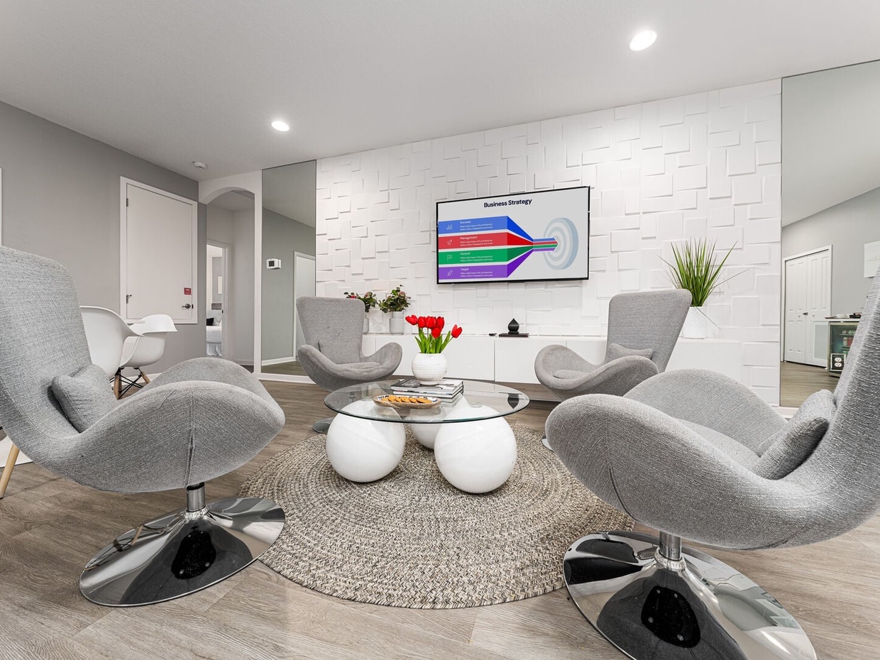 The space is equipped for hosting large families, and groups, as well as corporate getaways.