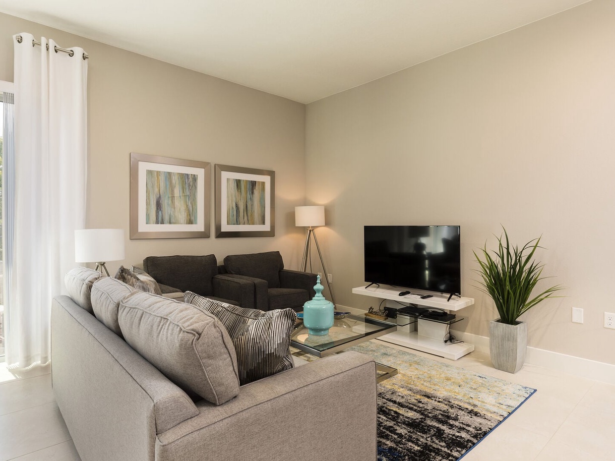 Spacious & Comfortable areas to enjoy with family!