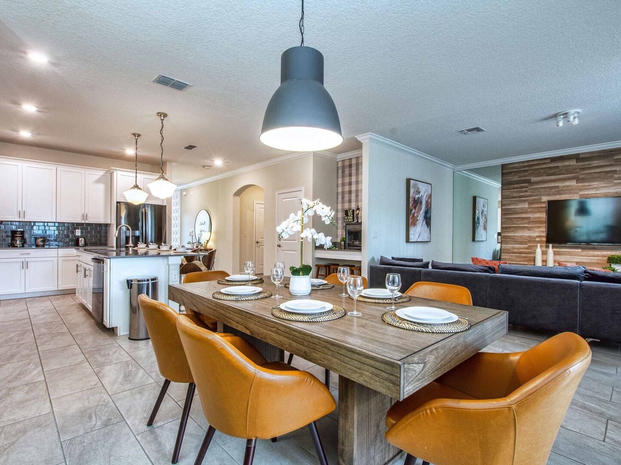 Spacious & Comfortable areas to enjoy with family!