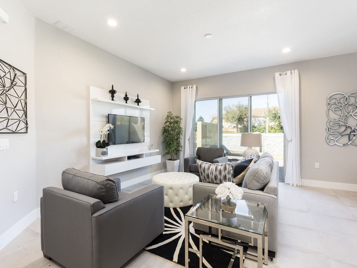 Spacious & Comfortable areas to enjoy with family!