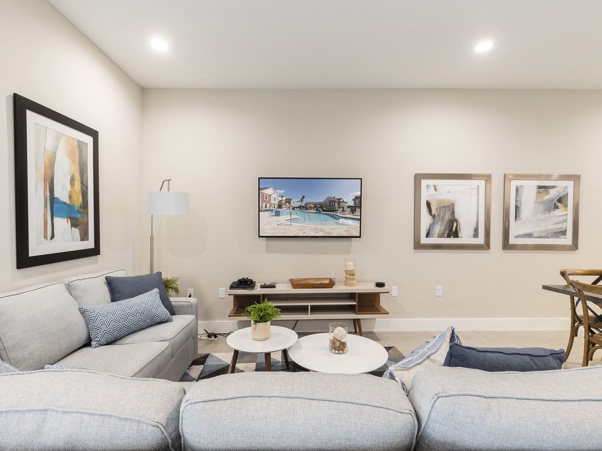 Spacious & Comfortable areas to enjoy with family!