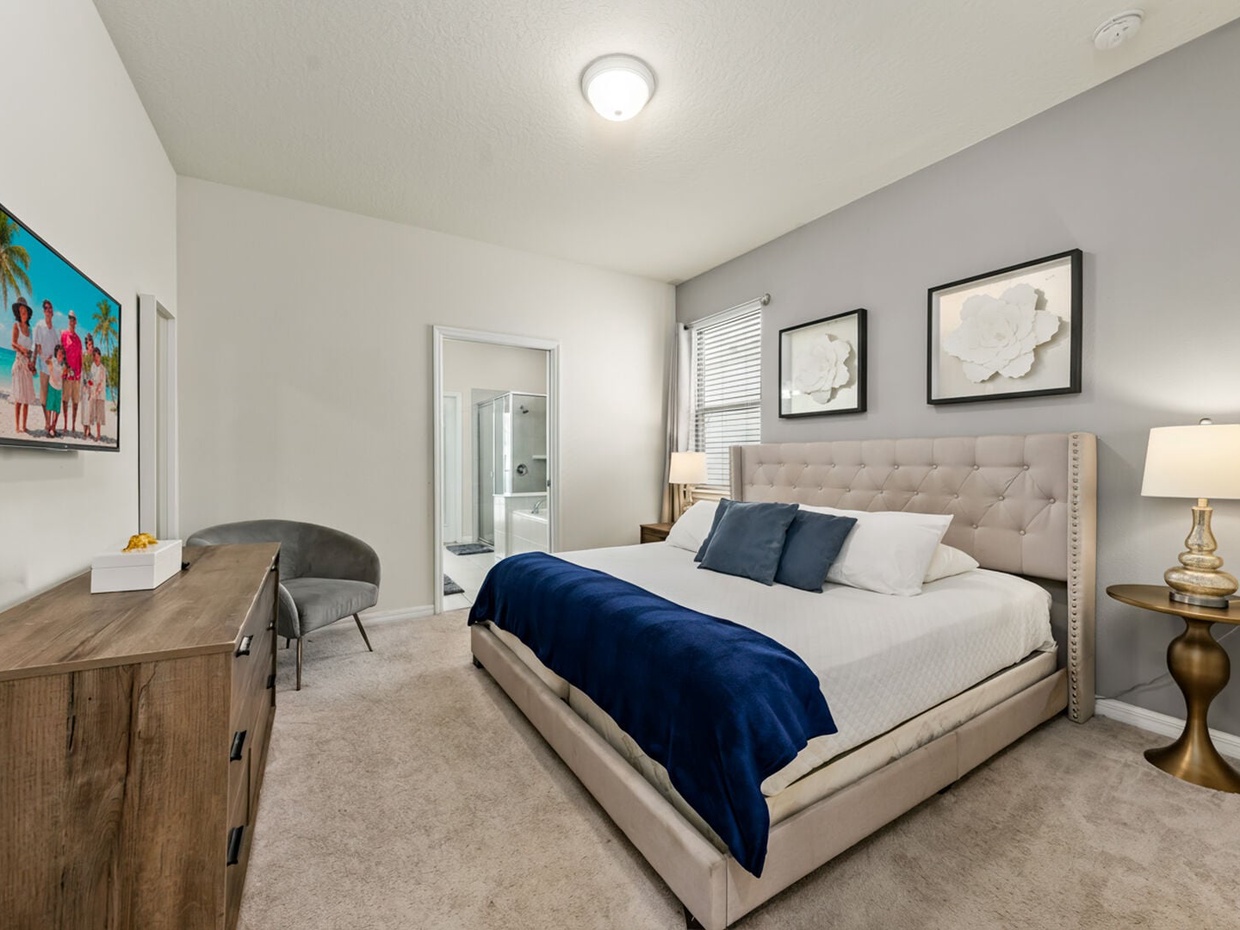 Rest in our high-quality beds after a long day at the parks.