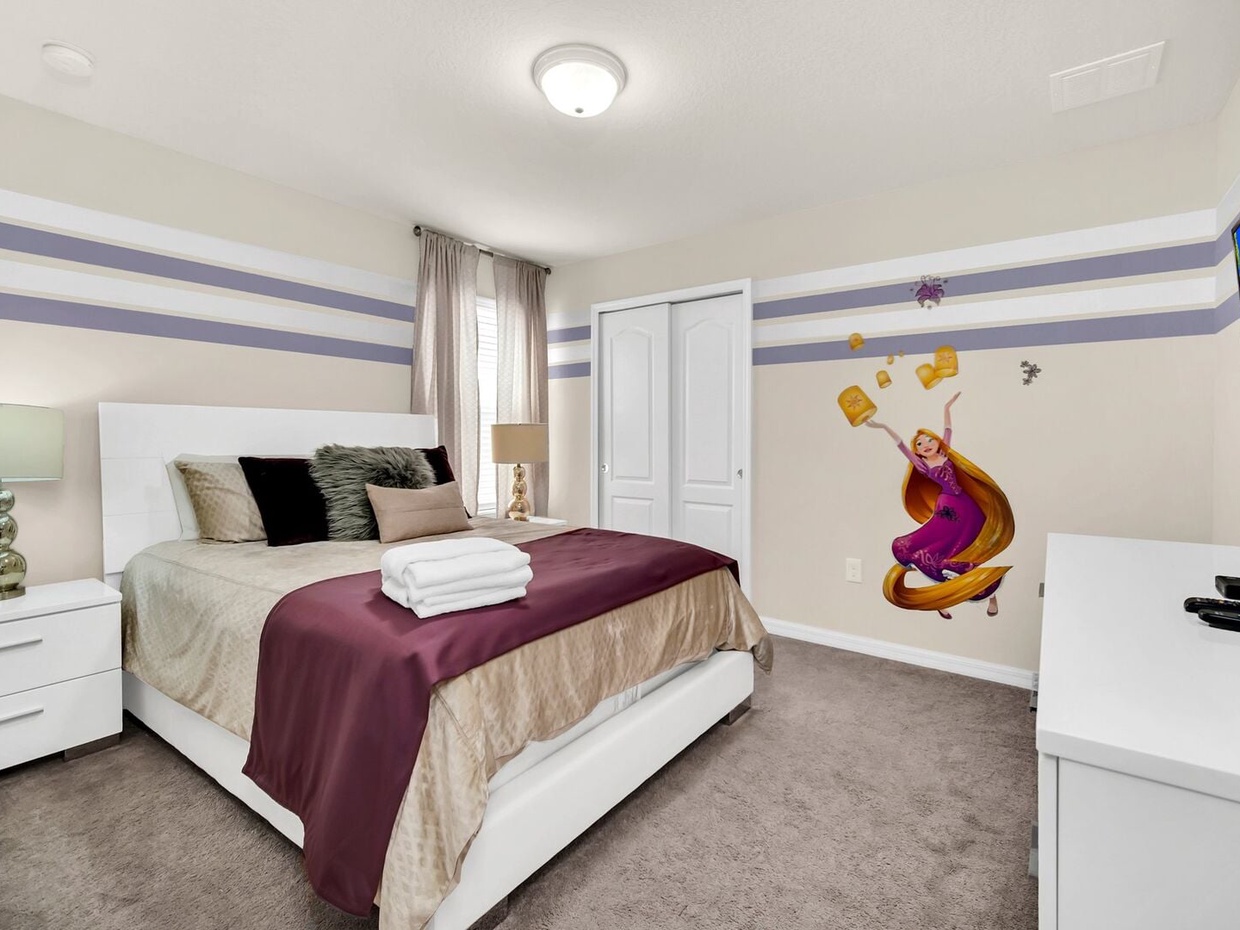 Rest in our High Quality beds, right after a long day in the parks!