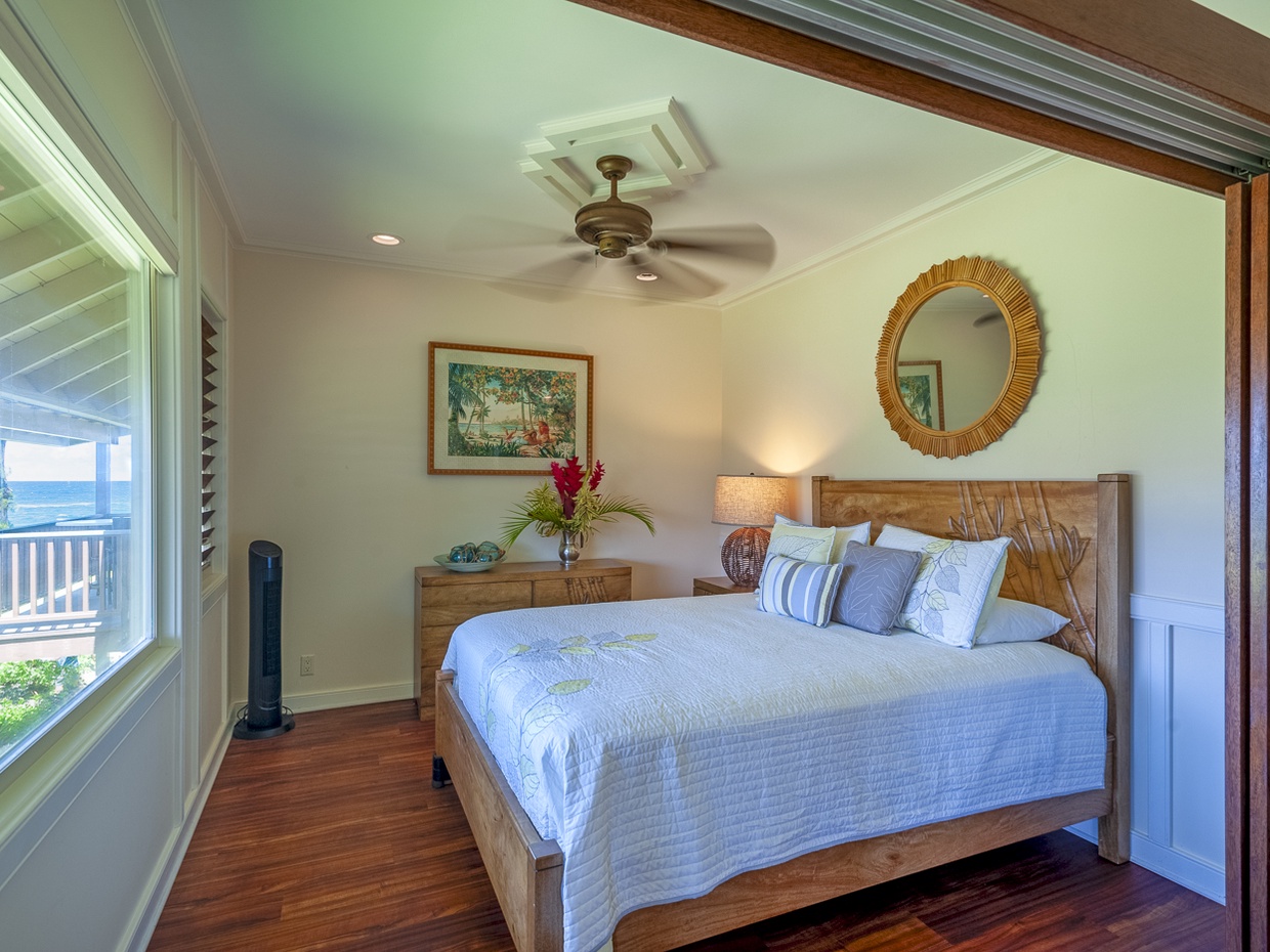 Second bedroom.