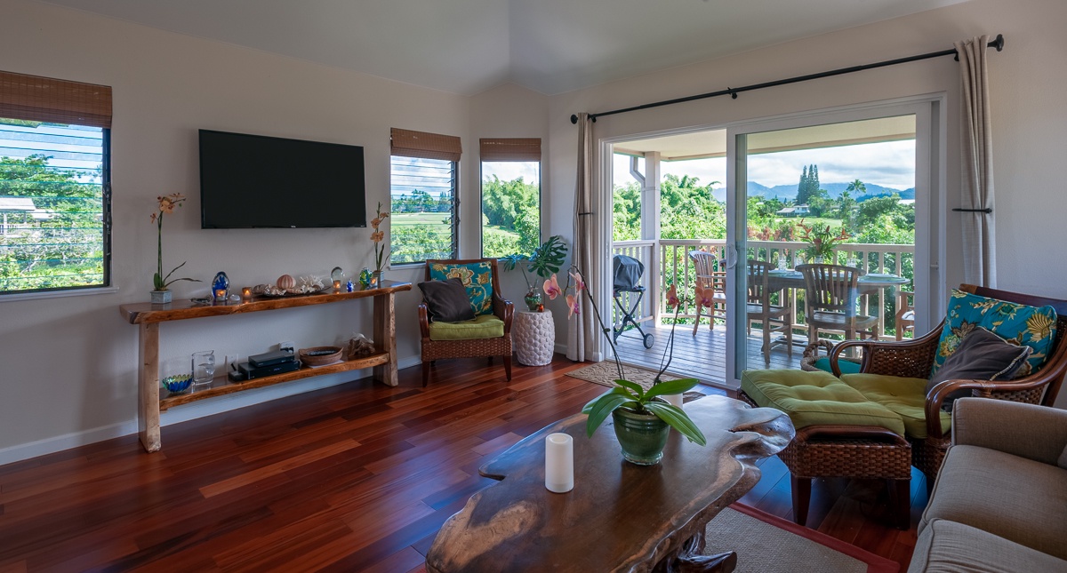 Hanalei Bay View 26 Living Room