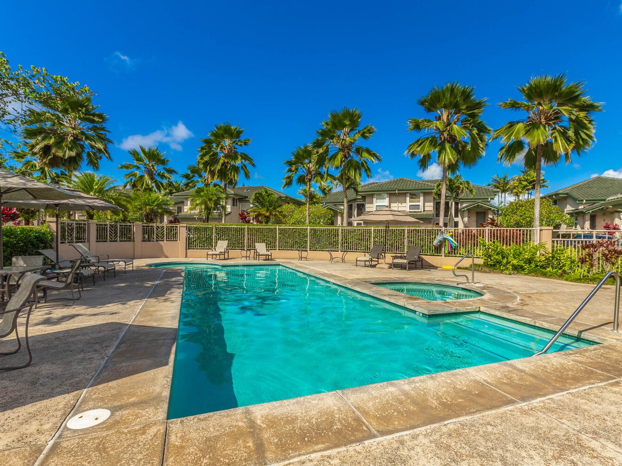 The Villas of Kamali'i complex pool is crystal clear and inviting, and has a hot tub as well!