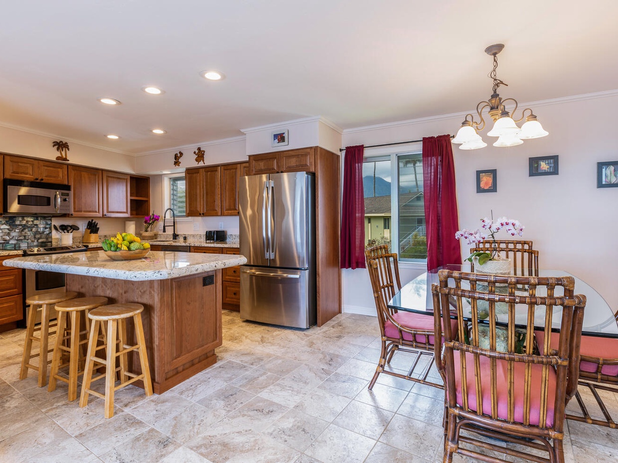 Alii Kai 4303 | Kauai Kahuna Vacation Rentals | Kitchen & Dining