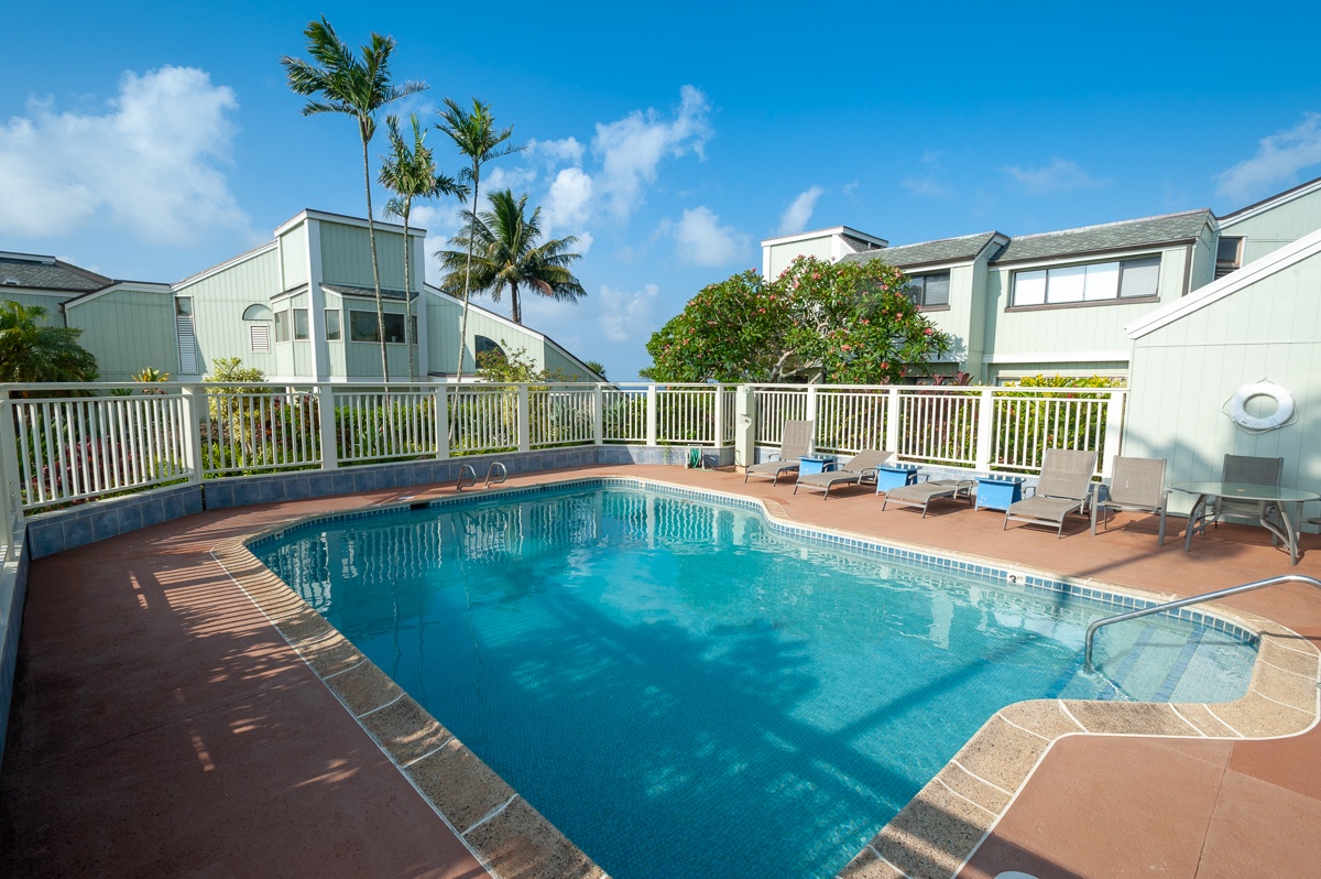 Kamahana vacation rentals | swimming pool