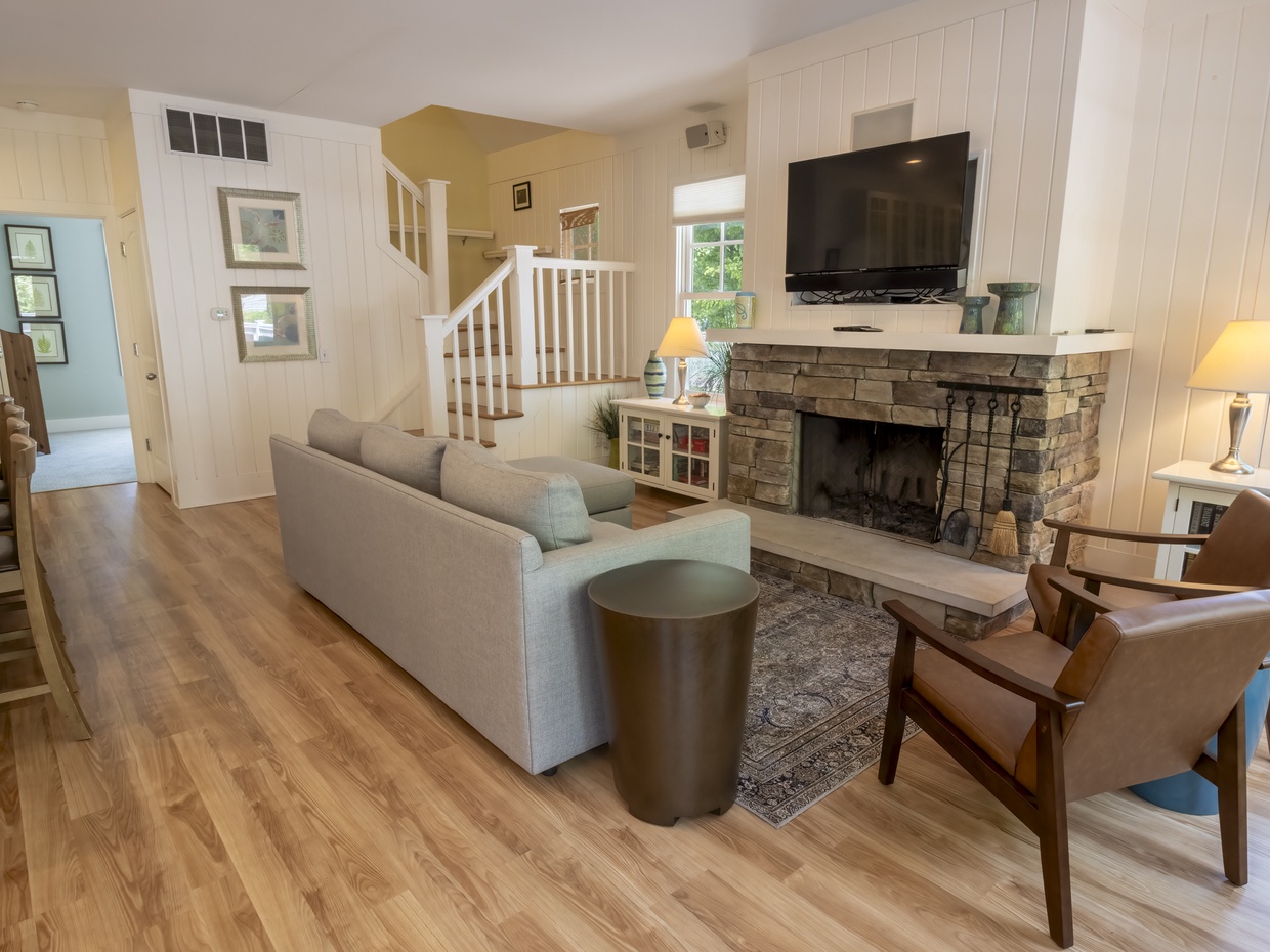 Main Level | Living Room
