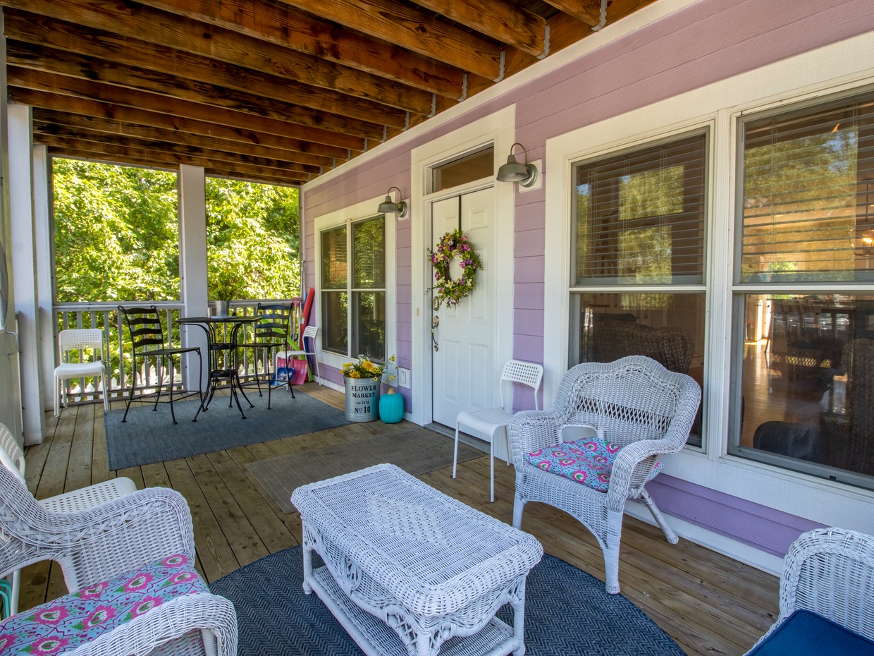 A Wine Down front screened in porch