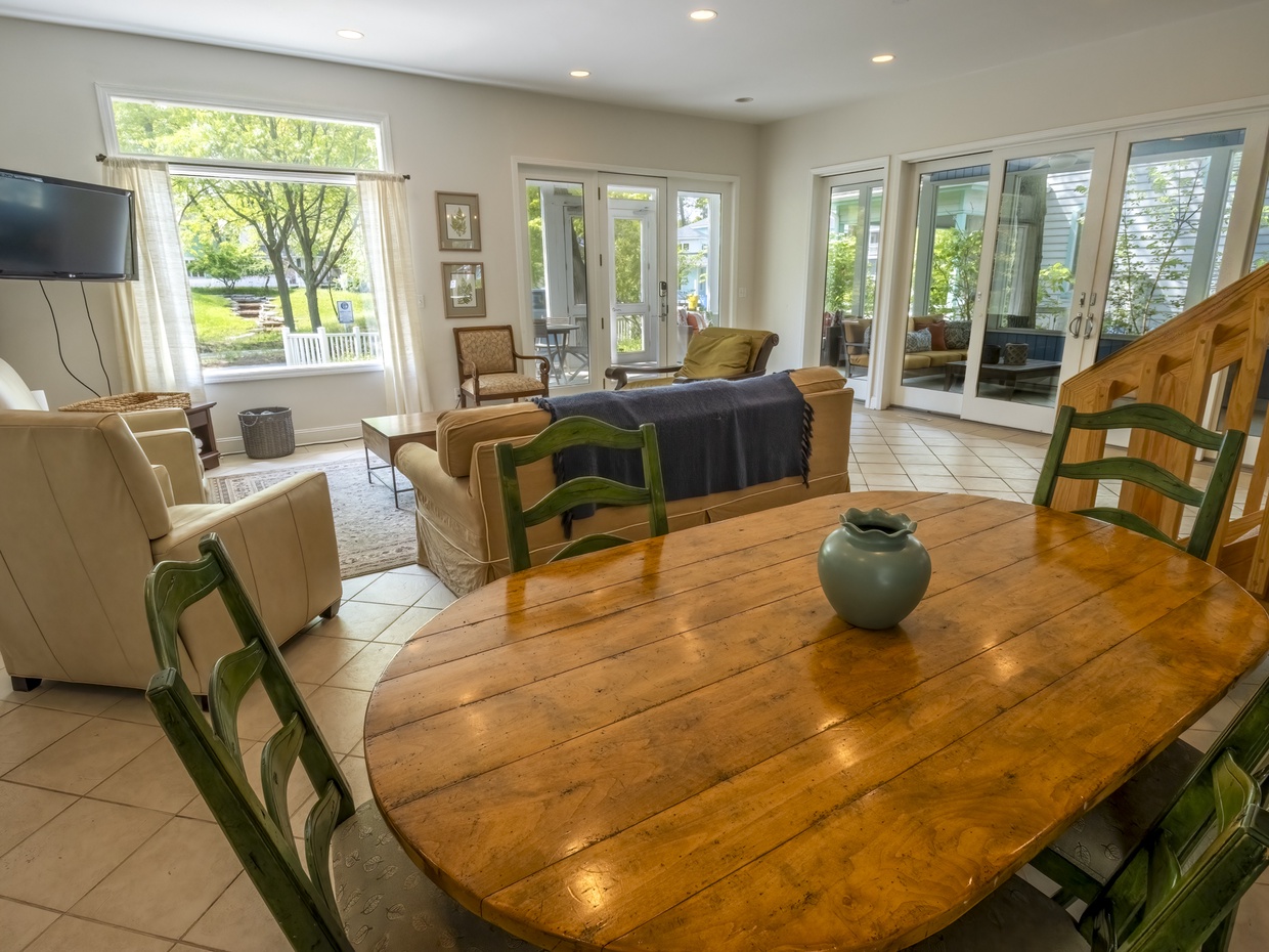 Main Level | Living Room | Dining