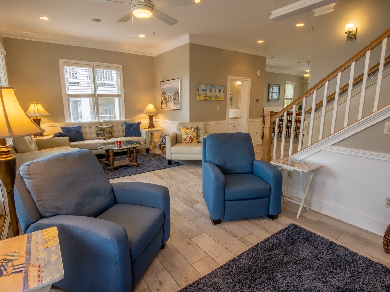 Main Level | Living Room
