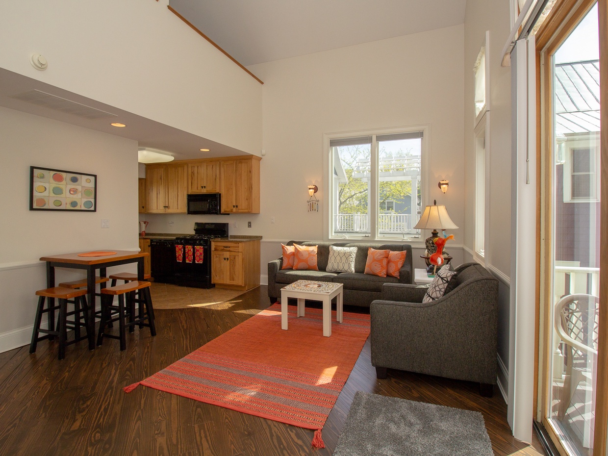 Main Level Living room