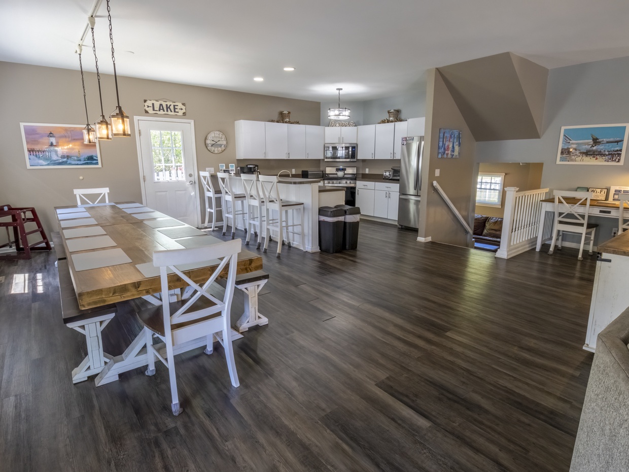 Main Level | Dining | Kitchen