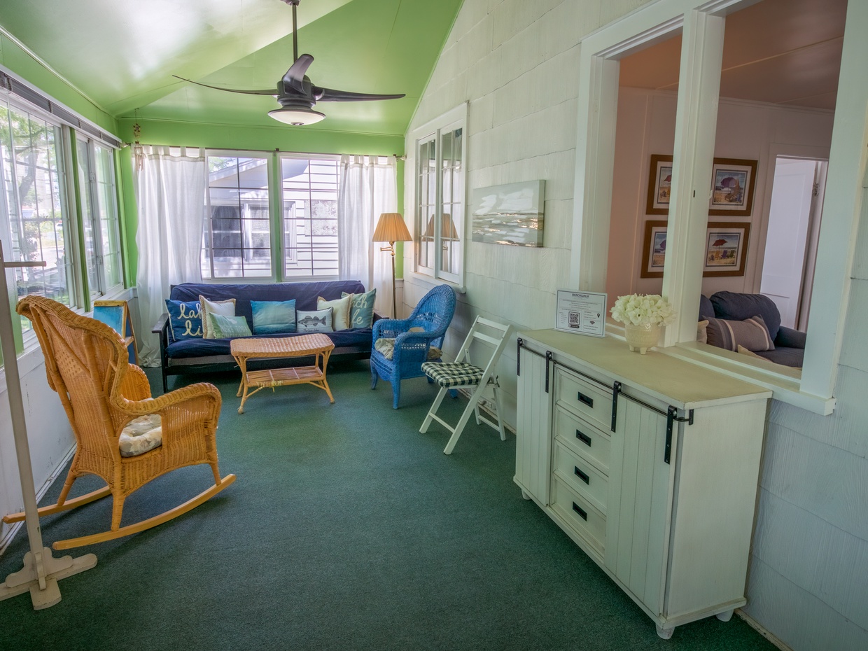 Main Level | Bonus Room | Futon #2