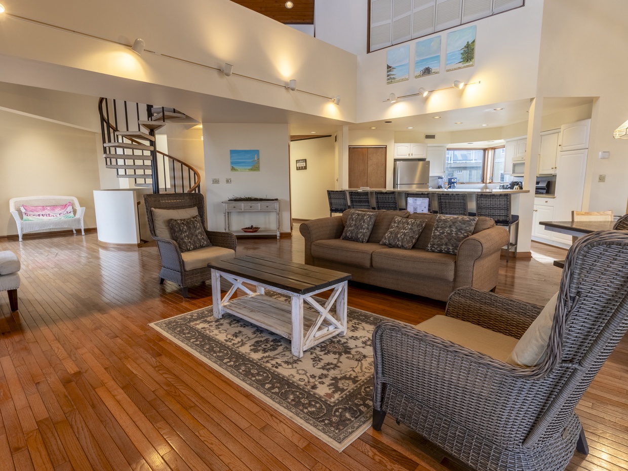 Main Level | Living Room 