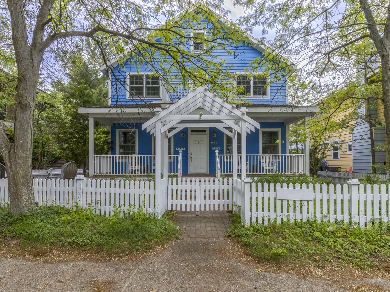 Welcome to Bella's Beach House