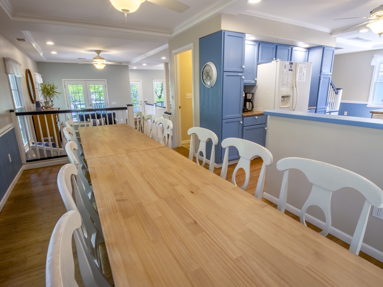 Main Level/Second Level | Dining 