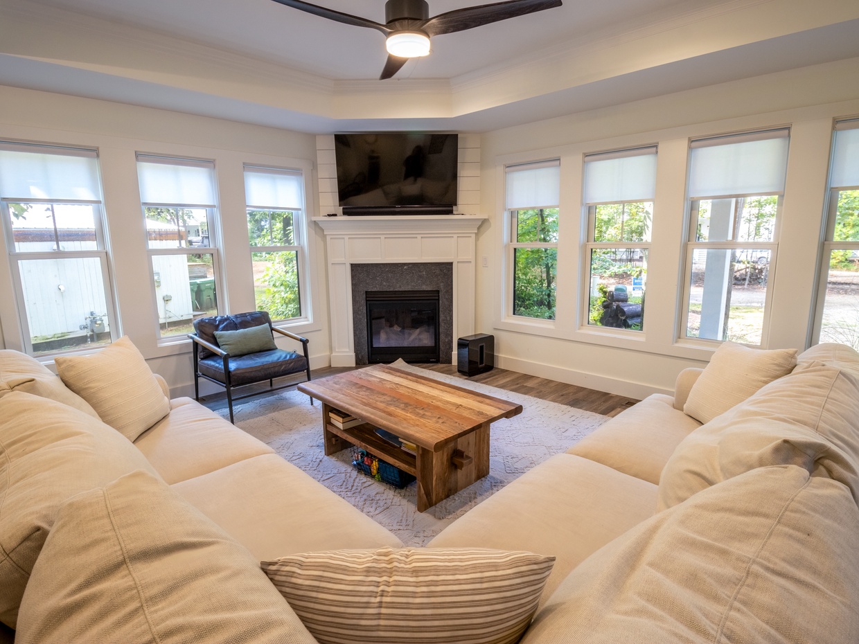 Main Level | Living Room