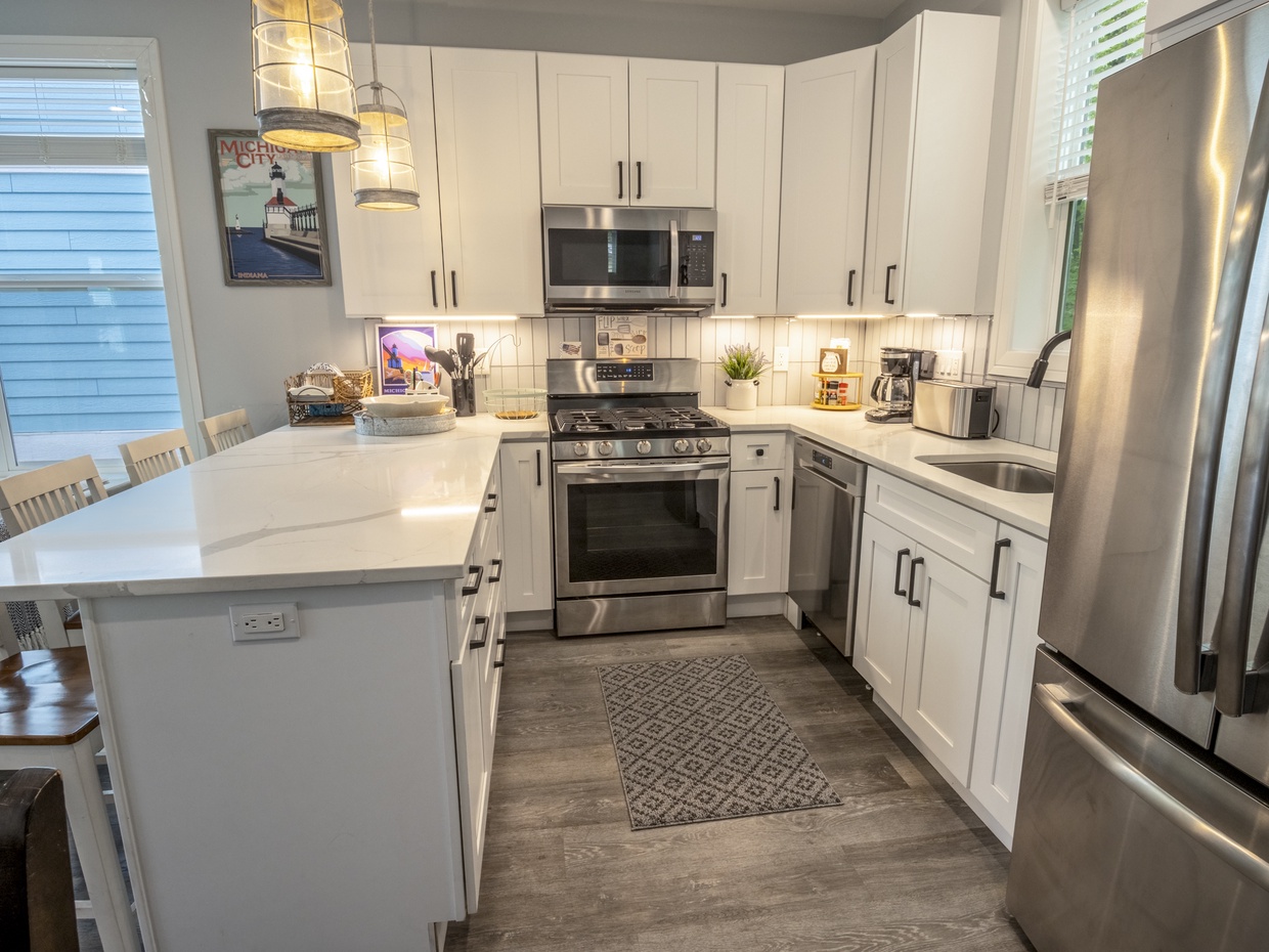 Main Level | Kitchen