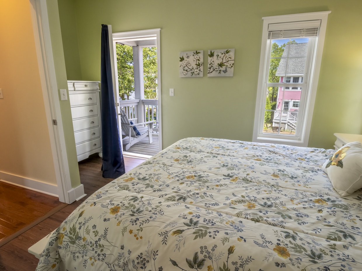 Second Level | Bedroom 2 | Queen | Attached Bath