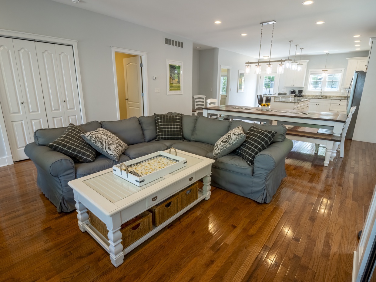Main House | Main Level | Living Room