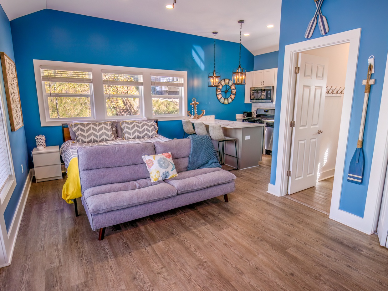 Guest House | Living Room | Bedroom | Kitchen