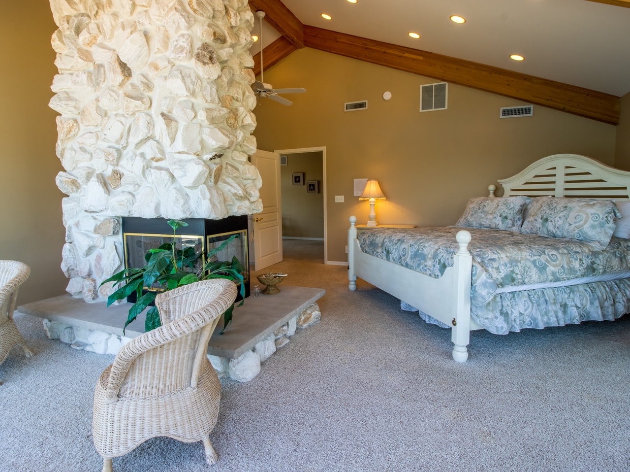 Second Level | Bedroom 1 | King | Attached Walk in Shower | Jacu