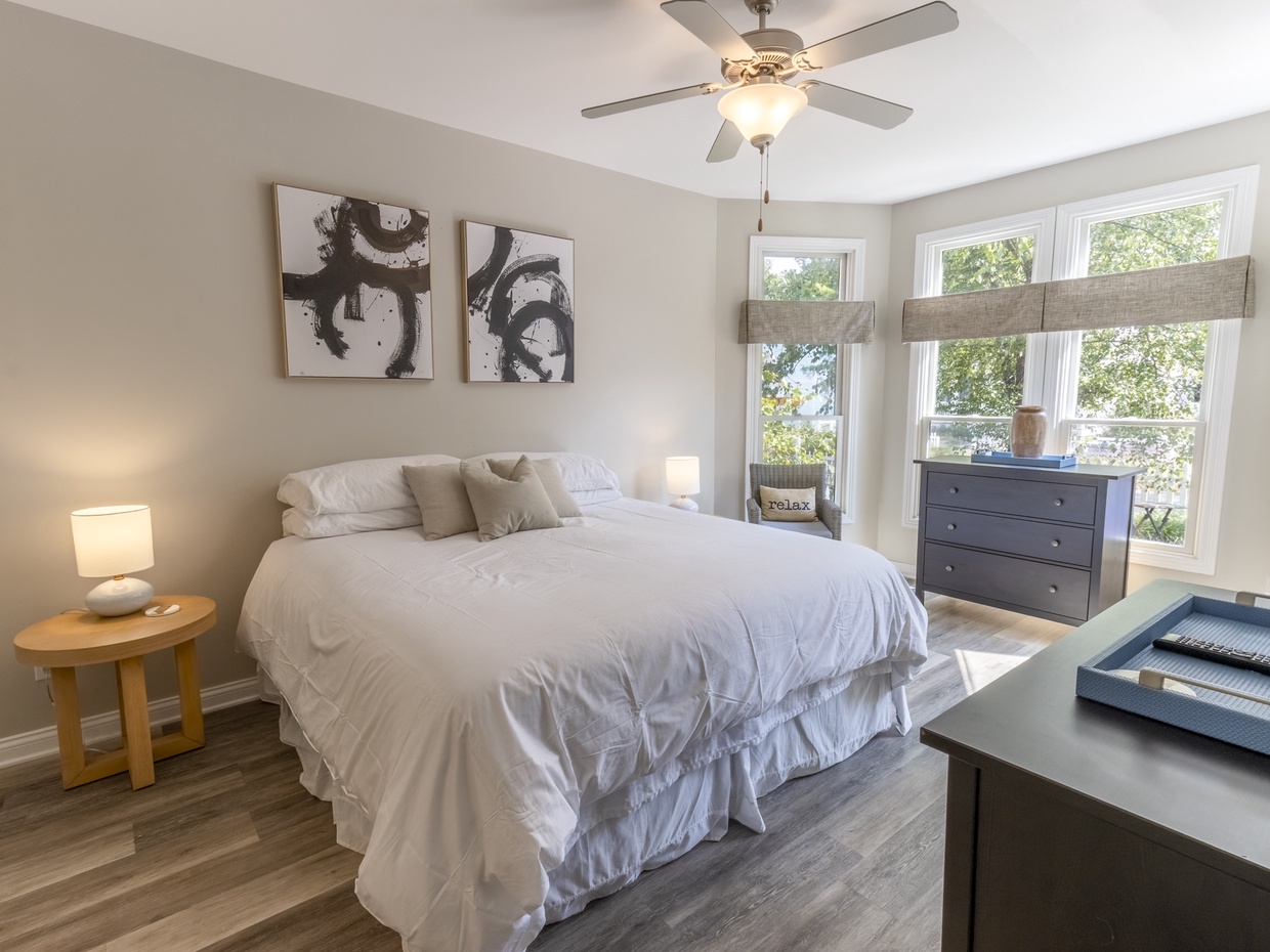 Main Level | Bedroom 1 | Queen | Attached Bath