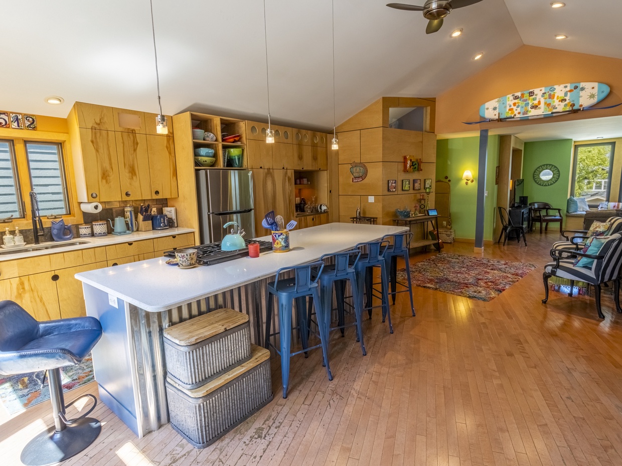 Main Level | Kitchen | Living Room