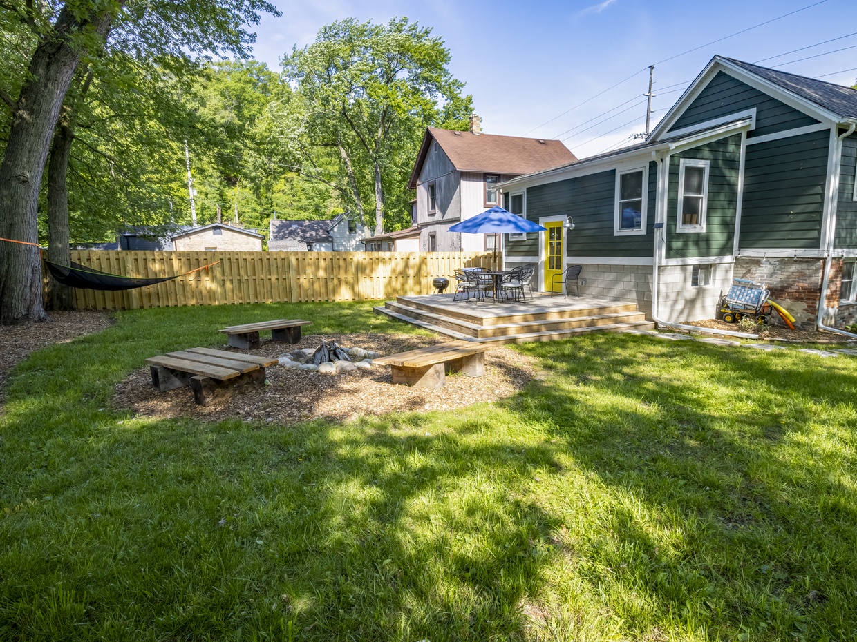 Backyard | Patio | Fire Pit