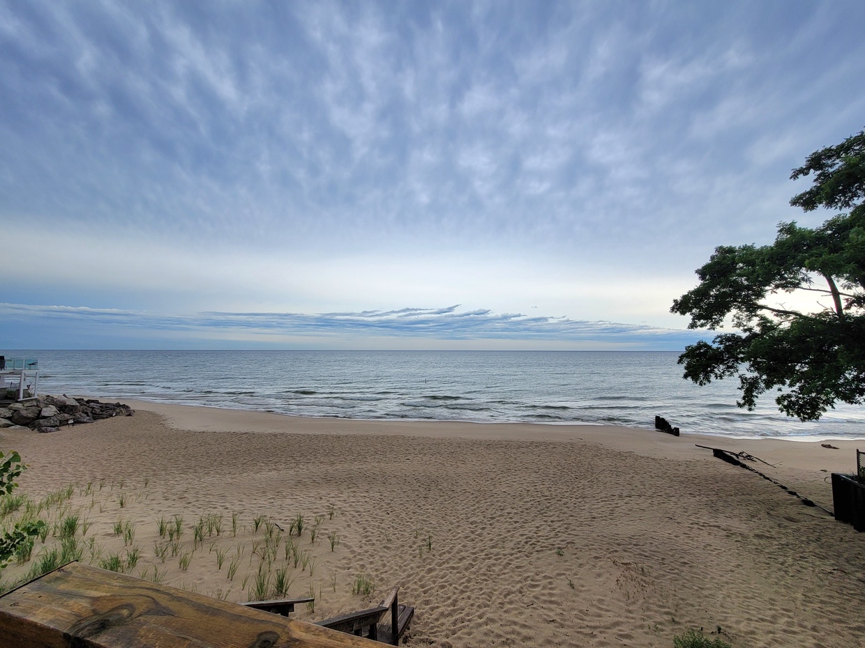 a 7-minute walk to the beach