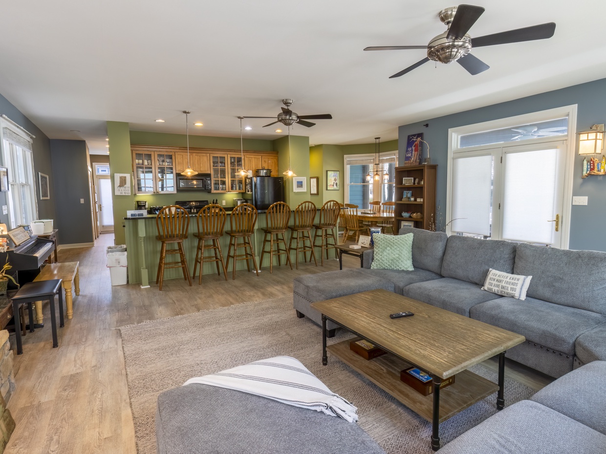 Main Level | Living Room | Kitchen | Dining