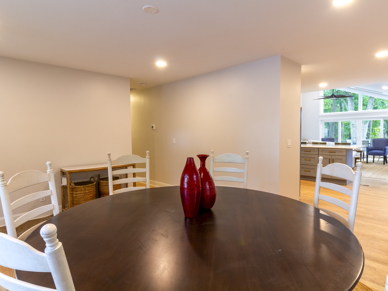 Main Level | Dining Room