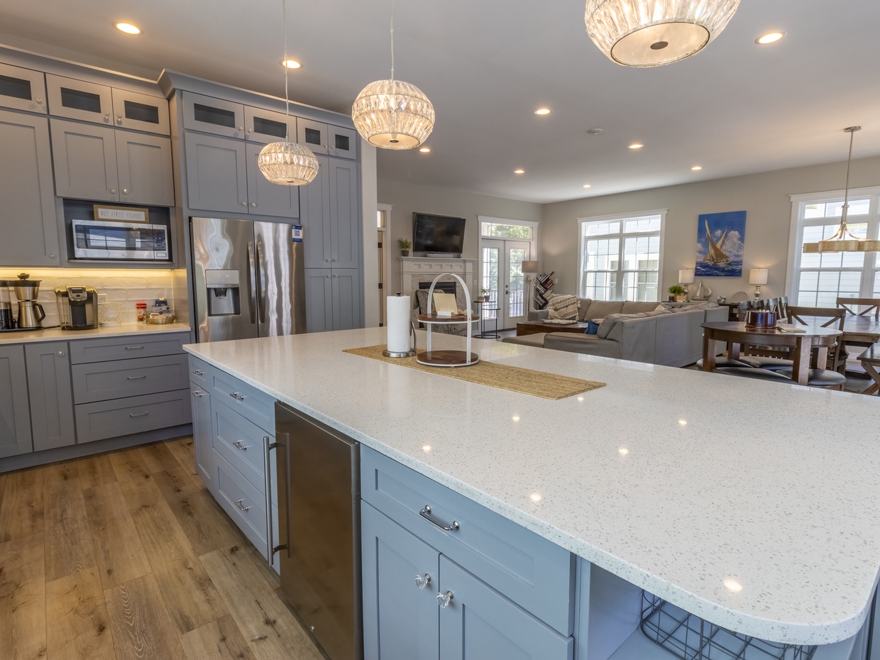 Main Level | Kitchen