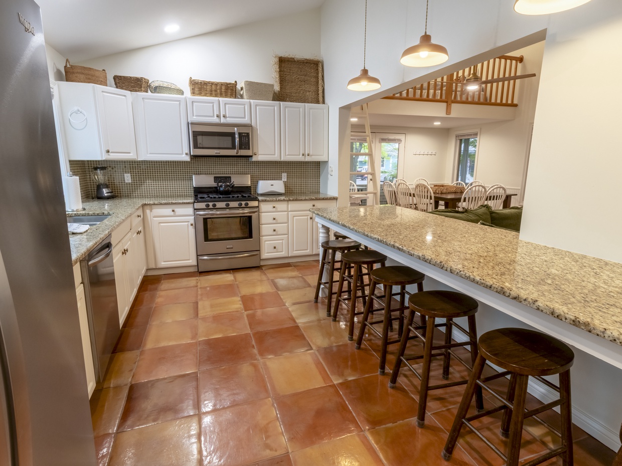 Main Level | Kitchen